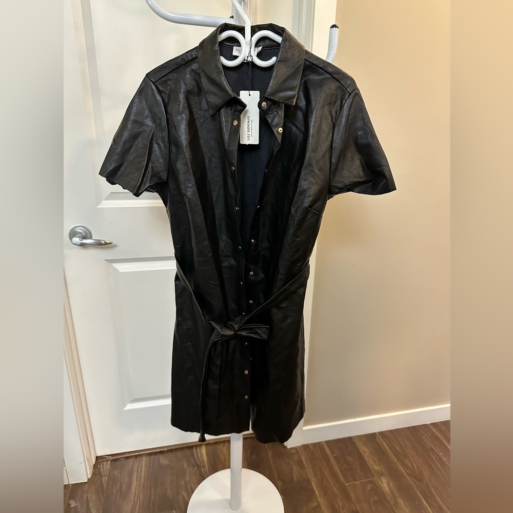 Young ladies woven black dress size large